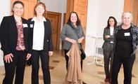 Unterstützen die KAUSA-Landesstelle in Bayern (von links): Dr. Clarissa Eck (Projektmitarbeiterin bfz Aschaffenburg), Birgit Schneider (stv. Standortleitung Aschaffenburg), Sandra Vongries (Standortleitung Aschaffenburg), Stefka Nikolov (Projektmitarbeiterin Augsburg) und  Dr. Annette Maurer (Projektmitarbeiterin bfz Aschaffenburg).